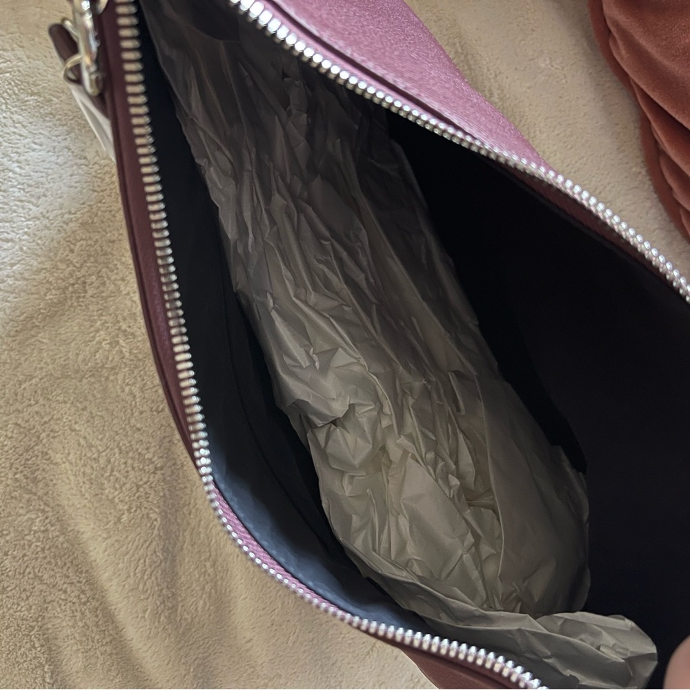 BAGGU Recyled Leather Shoulder Bag - Brand New - Picture 4 of 7